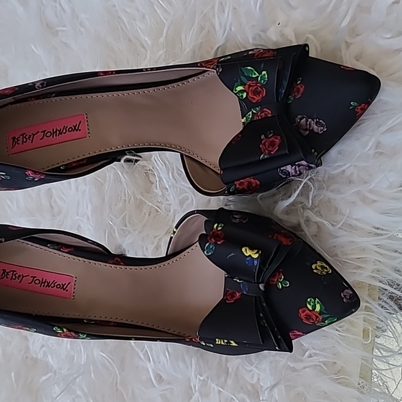 Nwot Betsey Johnson stilettos - Picture 9 of 9